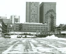Photo prise de l'extérieur; Service canadien des parcs, Direction de l'histoire de l'architecture, Monique Trépanier, 1990.