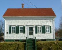 The façade of the James Jenkins, Jr. House, Yarmouth, NS, 2006.; Heritage Division, NS Dept. of Tourism, Culture and Heritage, 2006