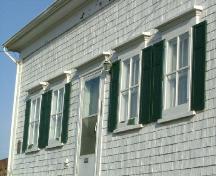 A detailed view of the façade  bays of the James Jenkins, Jr. House, Yarmouth, NS, 2006.; Heritage Division, NS Dept. of Tourism, Culture and Heritage, 2006