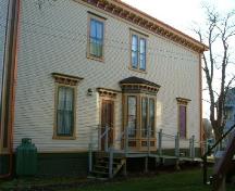The north side of the MacKinnon-Cann House, Yarmouth, NS, 2006.; Heritage Division, NS Dept. of Tourism, Culture and Heritage, 2006