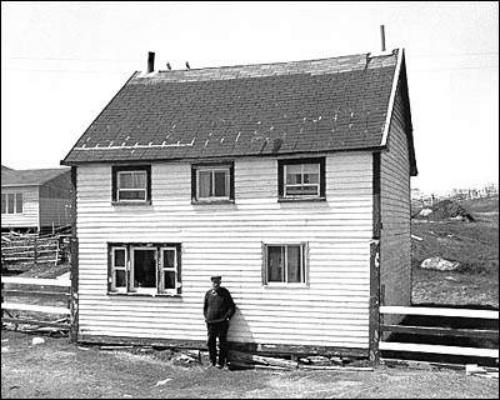 Lane House before restoration (Tilting, NL)