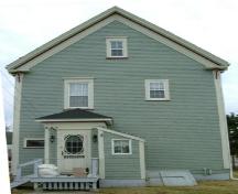 Rear elevation of the Capt. Charles Carty House, Dayton, Yarmouth County, NS, 2006.; Heritage Division, NS Dept. of Tourism, Culture & Heritage, 2006