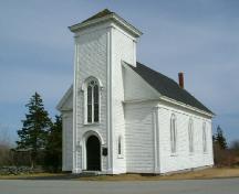A south perspective of the Chebogue Meeting House, Rockville, Yarmouth County, NS, 2006.; Heritage Division, Dept. of Tourism, Culture & Heritage, 2006