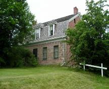 McCulloch House, Pictou, NS, front elevation, 2004.; Heritage Division, NS Dept. of Tourism, Culture and Heritage, 2004.