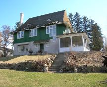 Mackie Lake House front (west) elevation, 2006; Heritage Branch