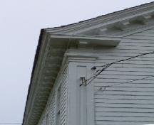 Detail of eave return and dentils, Tusket Court House, Tusket, NS, 2004.; Heritage Division, NS Dept. Tourism, Culture and Heritage, 2004