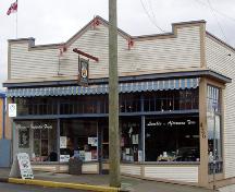 Exterior view of Angell's Trading Building, 2004; City of Nanaimo, Christine Meutzner, 2004