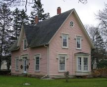 Northwest perspective of the Rev. John & Sarah Moody House, Yarmouth, NS.; Heritage Division, NS Dept. of Tourism, Culture & Heritage, 2006
