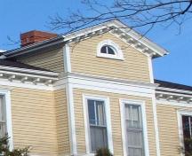 gable detail, Thompson House, Wolfville, NS, 2006; Heritage Division, NS Dept. of Tourism, Culture and Heritage, 2006.
	
