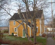 Rear elevation of Randall House, Wolfville, NS, 2006.; Heritage Division, NS Dept. of Tourism, Culture and Heritage, 2006.