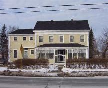 front elevation, Brown House, Wolfville, NS, 2006; Heritage Division, NS Dept. of Tourism, Culture and Heritage, 2006