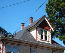 Gable roof dormer with two windows, front facade, Murray House.; Heritage Division, NS Dept. of Tourism, Culture and Heritage, 2006