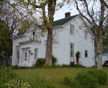 Front and west elevation, John Locke Homestead, Lockeport, 2004.; Heritage Division, NS Dept. of Tourism, Culture and Heritage, 2004.