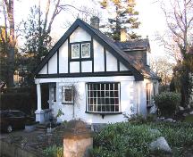 Exterior view of Oxford Cottage, 2005; Corporation of the District of Oak Bay, 2005