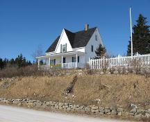 Dorey House, front and east side view from highway,2007; HRM Heritage Property Program, 2007.