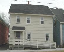 Front elevation of 174 St George Street, Annapolis Royal, Nova Scotia; Heritage Division, NS Dept. of Tourism, Culture and Heritage, 2007