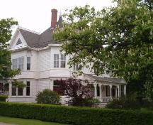 Front and north elevation, Augustus Cann Estate, Yarmouth, Nova Scotia, 2004.
; Heritage Division, NS Dept. of Tourism, Culture and Heritage, 2004.