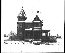 Exterior north view of the Cronquist House on its original location (1975); Cronquist House Archives, A 87.122