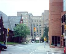 General view of Women's College Hospital, 1995.; Agence Parcs Canada/ Parks Canada Agency, Leslie Maitland, 1995.