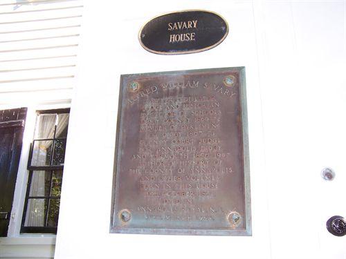 Front plaques, Gardenia Lodge-Savary House