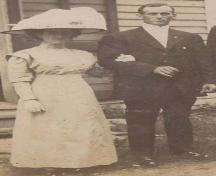 Mary et Thomas Phelan, vers 1910. Thomas Phelan, menuisier, avait construit sa propre maison.; John Connell
