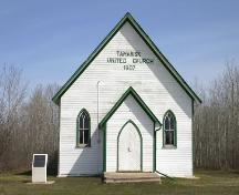 View of main facade of the Tamarisk United Church, (near Grandview), 2005; Historic Resources Branch, Manitoba Culture, Heritage and Tourism, 2005
