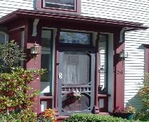 Boehner House, New Town Lunenburg, front entrance, 2004; Heritage Division, NS Dept. of Tourism, Culture and Heritage, 2004