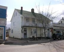 Side Perspective, James House, Bridgetown, 2005; Heritage Division, Nova Scotia Department of Tourism, Culture and Heritage, 2005