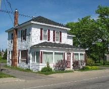 A photo of the house seen from the right side.; Town of Tracadie-Sheila