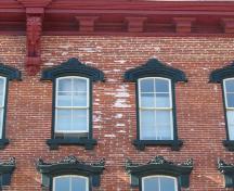 Detailed view showing window heads and cornice – June 2005; OHT, 2005