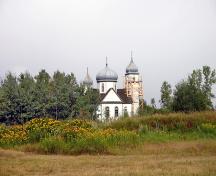 Vue d'ensemble - de l'est de l'église orthodoxe russe Holy Resurrection, Sifton, 2006; Historic Resources Branch, Manitoba Culture, Heritage and Tourism, 2006