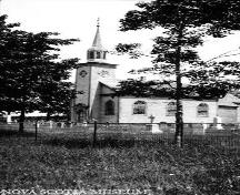 Historic view of St. Mary's Anglican Church and cemetery, Auburn, NS, 1931.; Courtesy of the Nova Scotia Museum photo collection no. 76.116.193A
