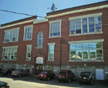 Vue arrière de l'édifice.; Carleton County Historical Society