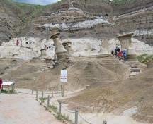 The Hoodoos Provincial Historic Resource, near Drumheller / East Coulee (July 2004); Alberta Culture and Community Spirit, Historic Resources Management