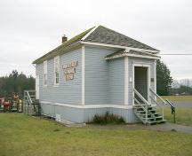 Exterior view of Old Anniedale School, 2004.; City of Surrey, 2004