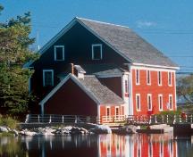 Rear elevation, Barrington Woolen Mill, Barrington, NS, 2004.; Dept. of Tourism, Culture and Heritage, Province of NS, 2004