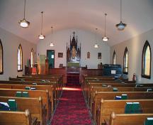 Vue de l'intérieur de l'église luthérienne Grace Evangelical, Langruth, 2006; Historic Resources Branch, Manitoba Culture, Heritage and Tourism, 2006