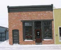 Front view of the Rex Theatre in Whitewood, 2003.; Government of Saskatchewan, J. Kasperski, 2003