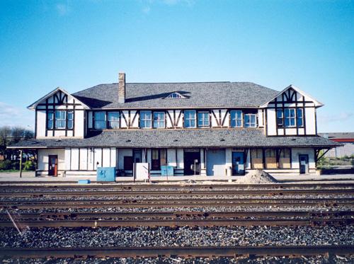 View of the track (south) façade – October 2003