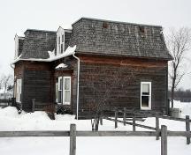 Secondary elevation, from the south, of the Pembina Highway House, Winnipeg, 2007; Historic Resources Branch, Manitoba Culture, Heritage and Tourism, 2007