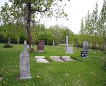 Contextual view, from the east, of Green Ridge Cemetery, Dominion City area, 2006; Historic Resources Branch, Manitoba Culture, Heritage, Tourism and Sport, 2006
