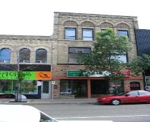 Primary elevation, from the north, of the Burchill and Howey Block, Brandon, 2005; Historic Resources Branch, Manitoba Culture, Heritage, Tourism and Sport, 2005