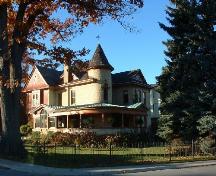Doran-Marshall Residence in Queen Anne style, overlooking the Niagara River.; City of Niagara Falls