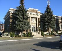 Front view of Land Titles Building; Government of Saskatchewan, James Winkel, 2004.