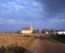 Vue d'ensemble - de l'ouest de l'église presbytérienne de Ninga, Ninga, 2006; Historic Resources Branch, Manitoba Culture, Heritage, Tourism and Sport, 2006