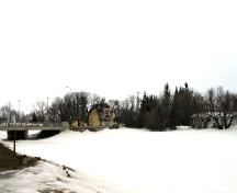 View from across the Icelandic River, of the Fjeldsted House, Arborg, 2005; Historic Resources Branch, Manitoba Culture, Heritage, Tourism and Sport, 2005