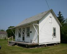 Southeast view of the Qually Brothers Store, Dacotah, 2005.; Historic Resources Branch, Manitoba Culture, Heritage, Tourism and Sport, 2005