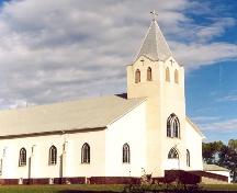 Northwest view of St. Bernard's Roman Catholic Church, 2004.; Government of Saskatchewan, Winkel, 2004.