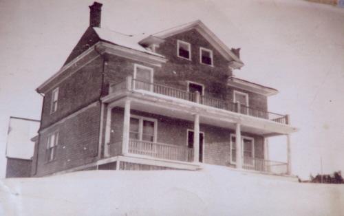 Showing original balcony verandah, c. 1950