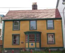 View of front facade of Harris Cottage, St. John's, NL.; Heritage Foundation of Newfoundland and Labrador, 2005